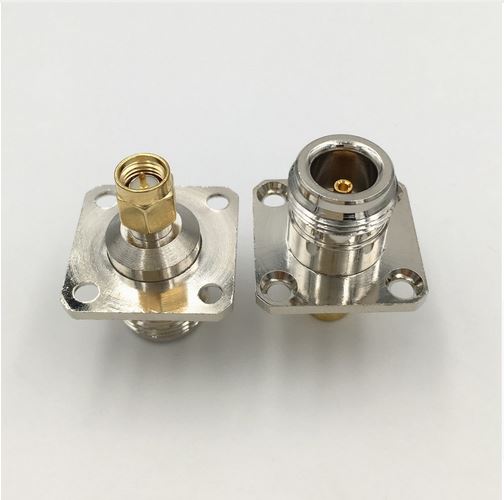 Flangia da pannello da N femmina a SMA maschio