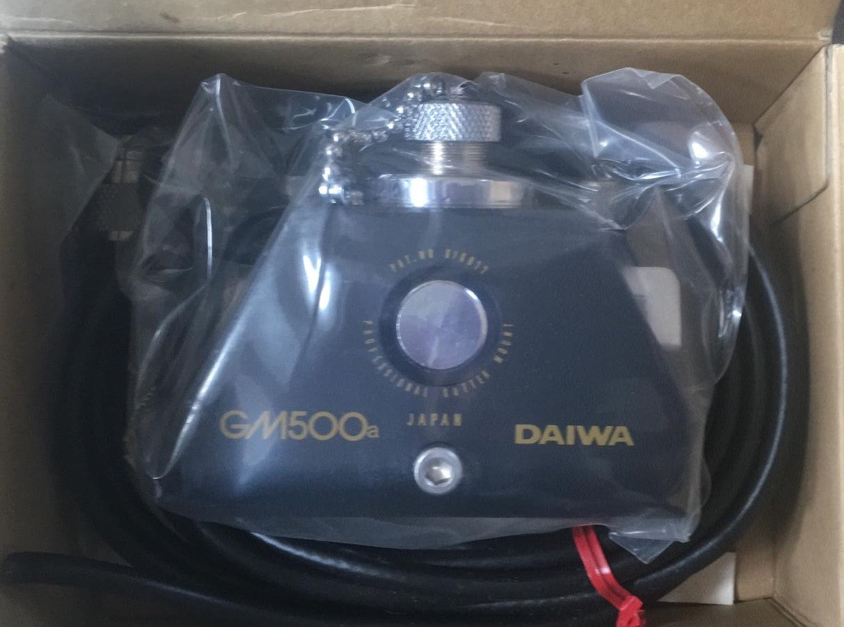 DAIWA GM-500 - staffa professionale montaggio a baule o gronda UHF femmina