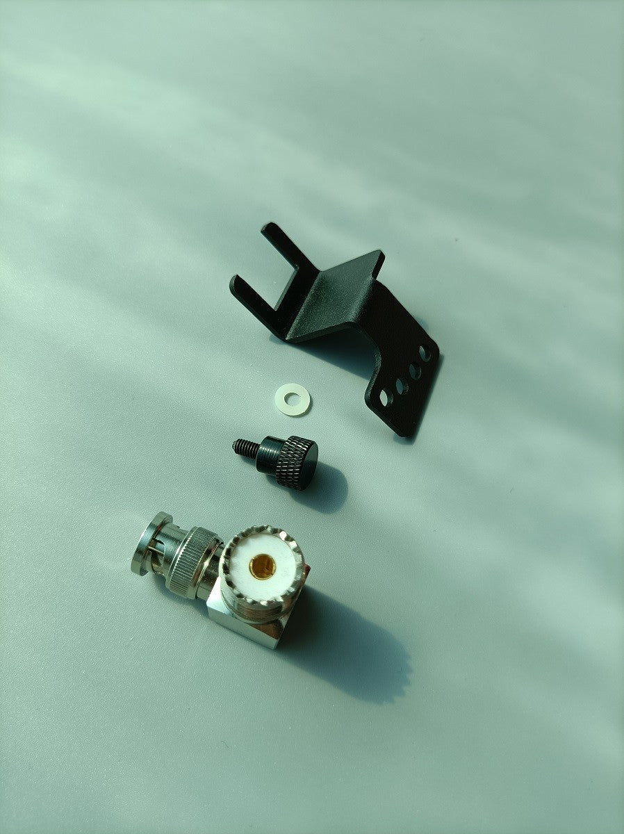 Connettore maschioBNC/SO239 90° con staffa bloccaggio per Icom IC-705